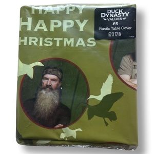 NEW Duck Dynasty Plastic Christmas Table Cloth